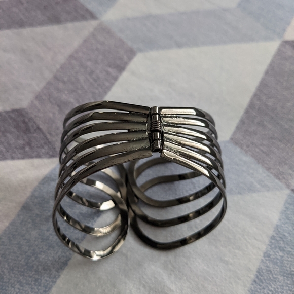 [3/$10] Bracelet - Picture 2 of 4